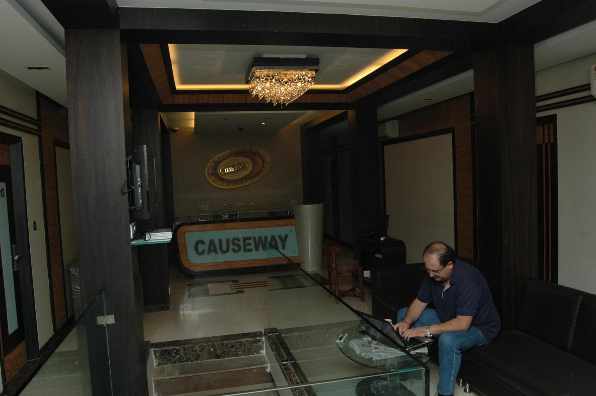 Hotel Causeway, Colaba Mumbai Exterior photo